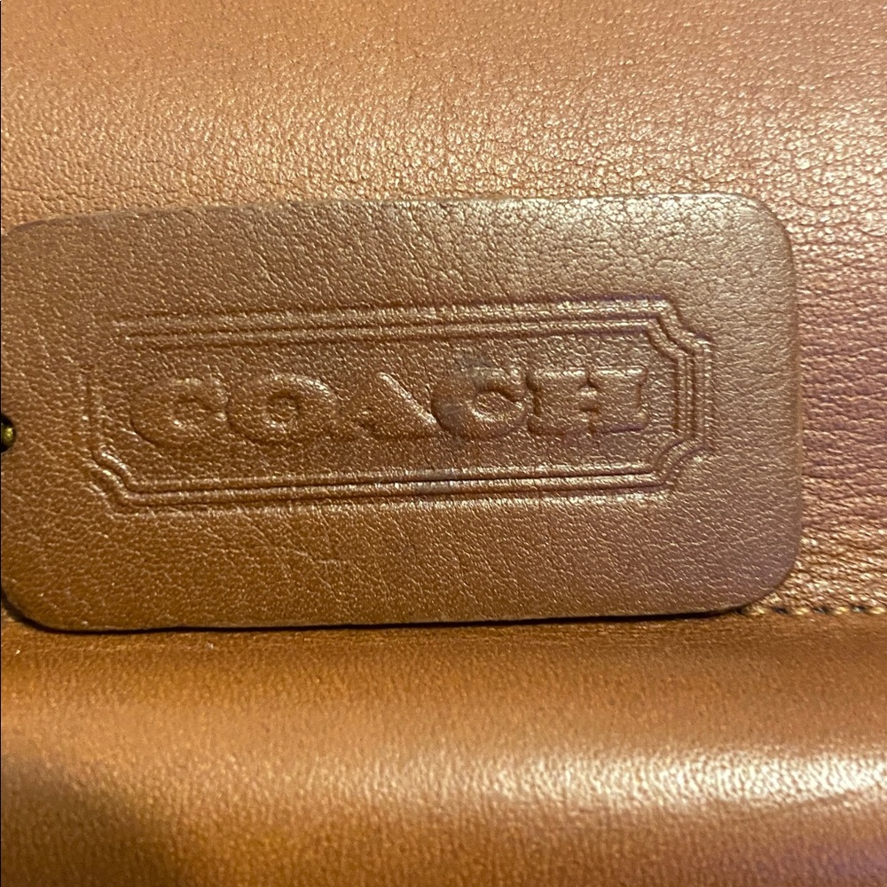 Coach Vintage Brown Leather Crossbody Bag, pre owned.  See pictures - Picture 5 of 11